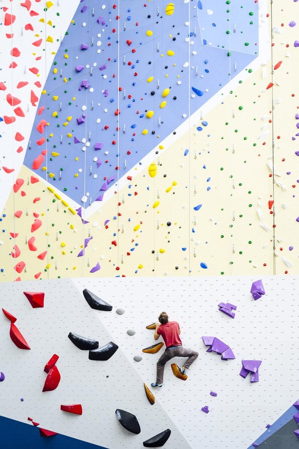 Pourquoi débuter l'escalade dans une salle d'escalade indoor ?
